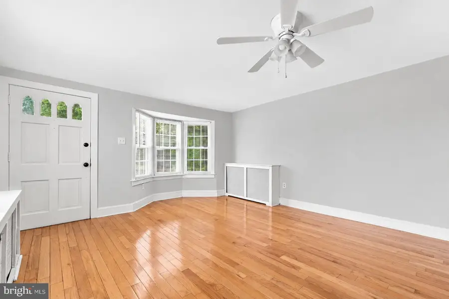 102 Garrett Ave, Bryn Mawr, PA 19010 - #2