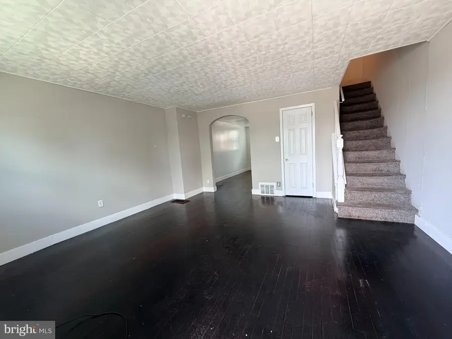 916 Butler St, Chester, PA 19013 - #2