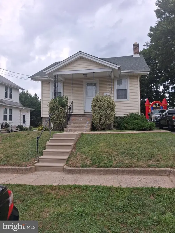 210 Ardmore Ave, UPPER DARBY, PA 19082