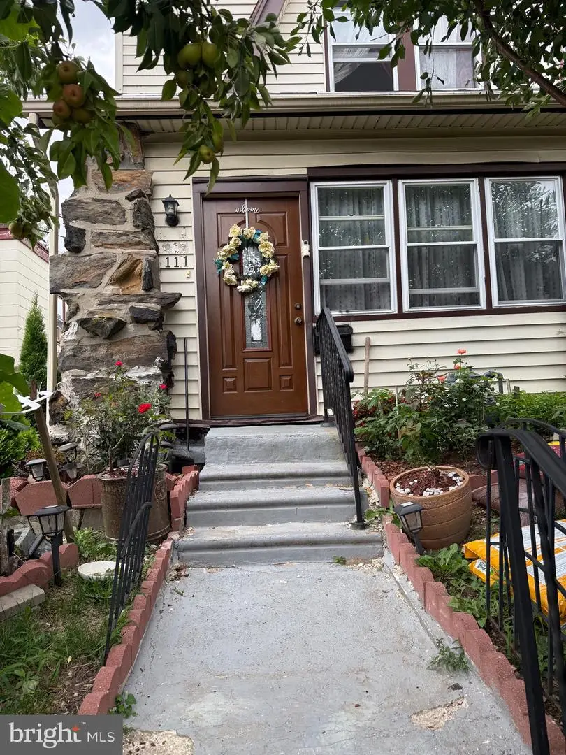 111 Oakley Rd, Upper Darby, PA 19082 - #2