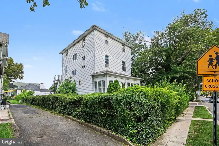 719 Pembroke Ave, East Lansdowne, PA 19050 - #3
