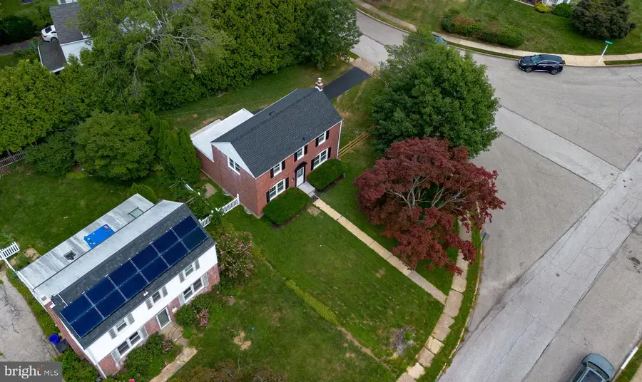 401 Twin Oaks Dr, Havertown, PA 19083 - #3