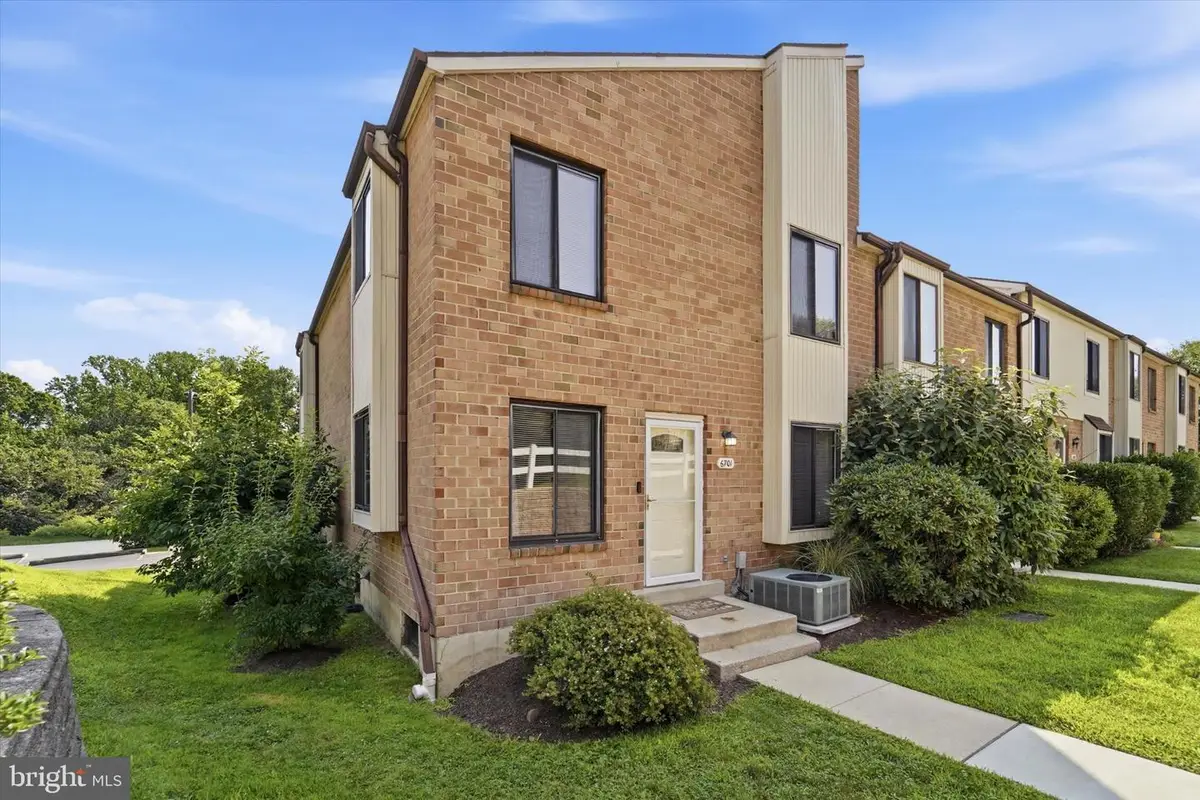 6701 Hilltop Dr #232, Brookhaven, PA 19015 - #1