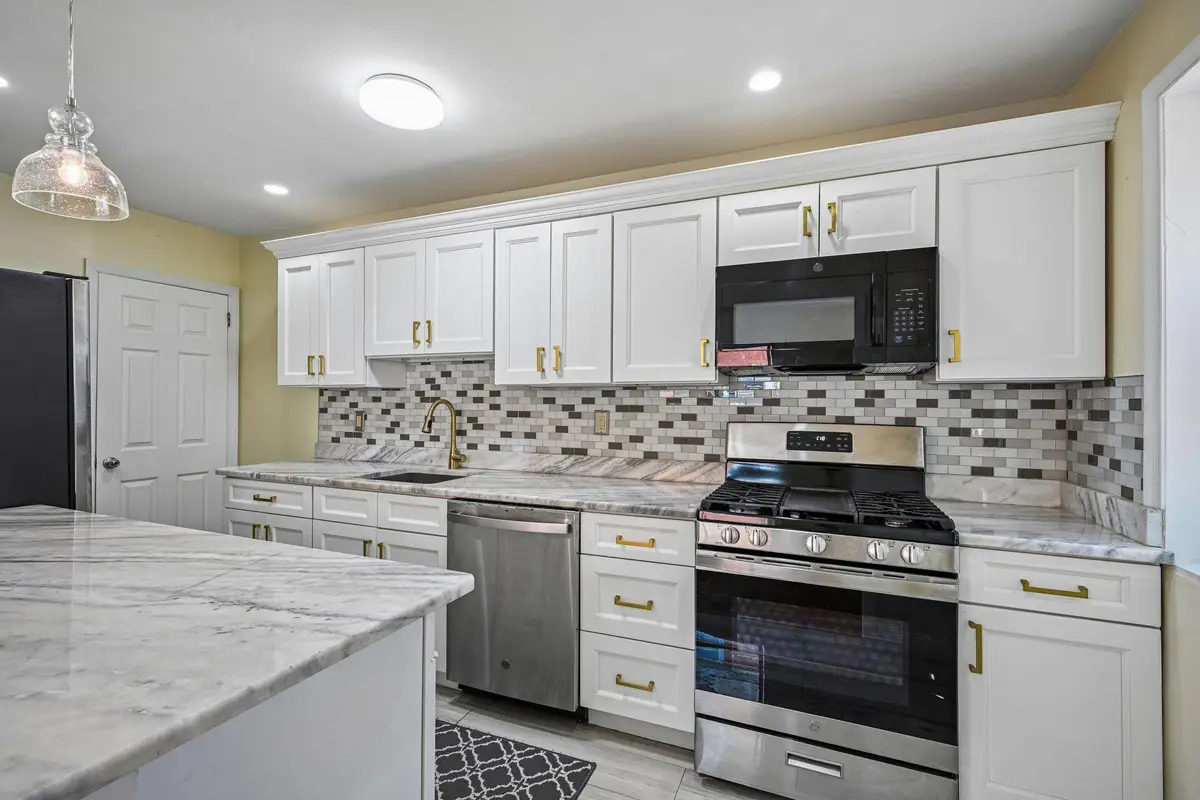 102 Lincoln Ave, Collingdale, PA 19023 - #1