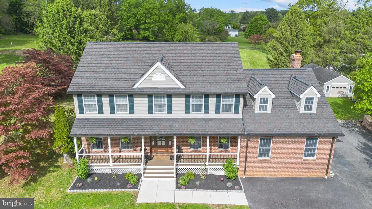 1085 Forest Ln, Glen Mills, PA 19342 - #1