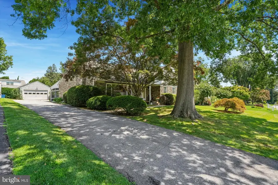 205 N Morgan Ave, Havertown, PA 19083 - #3
