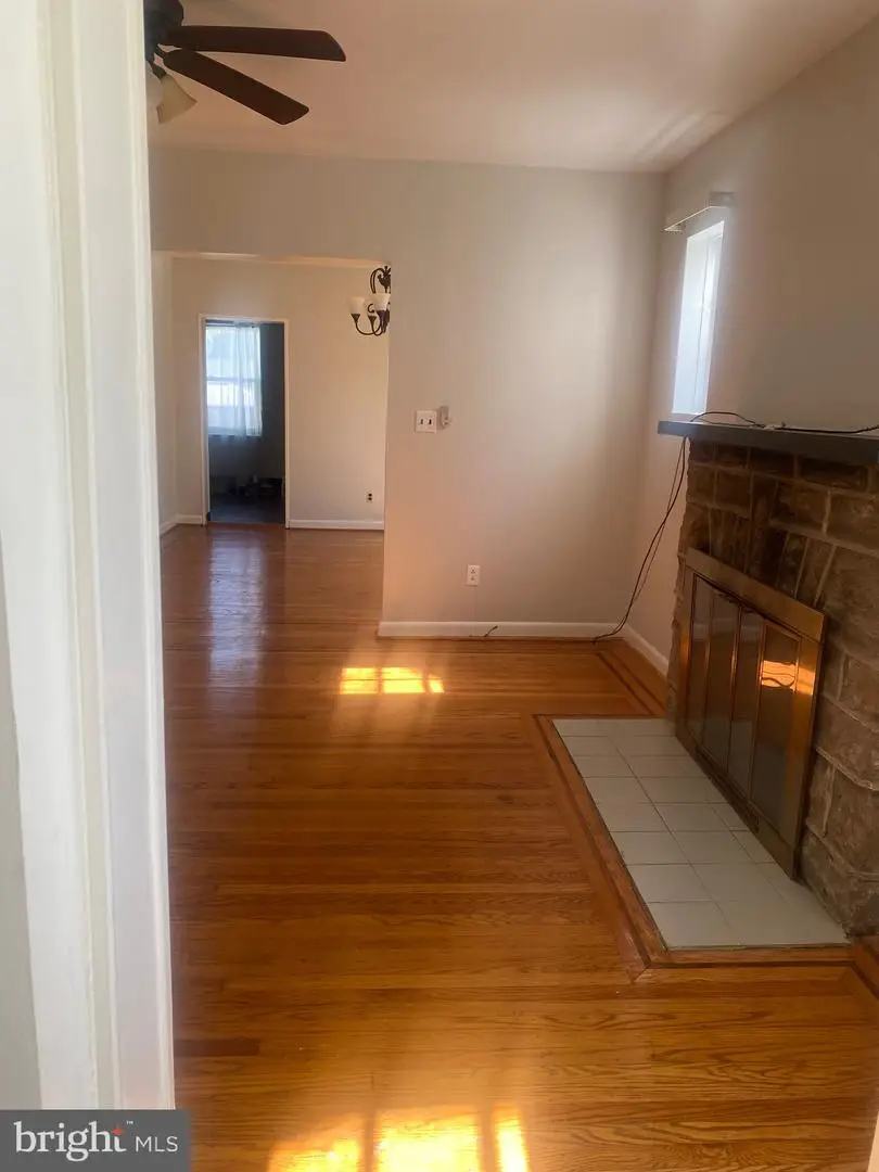 209 N Wycombe Ave, Lansdowne, PA 19050 - #3