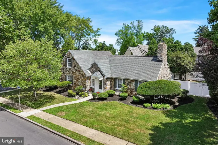 543 Kenwood Rd, Drexel Hill, PA 19026 - #2
