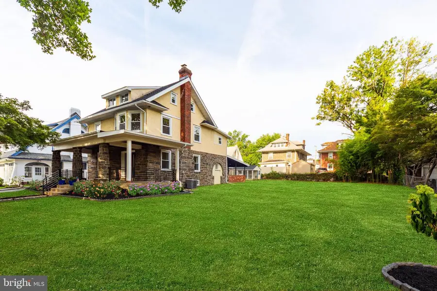 22 S Linden Ave, Upper Darby, PA 19082 - #2
