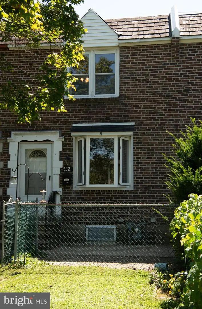 5221 Palmers Mill Rd, Clifton Heights, PA 19018 - #1