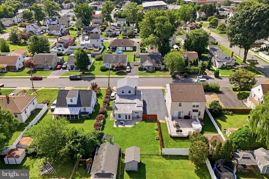 419 Gorsuch St, Folsom, PA 19033 - #3