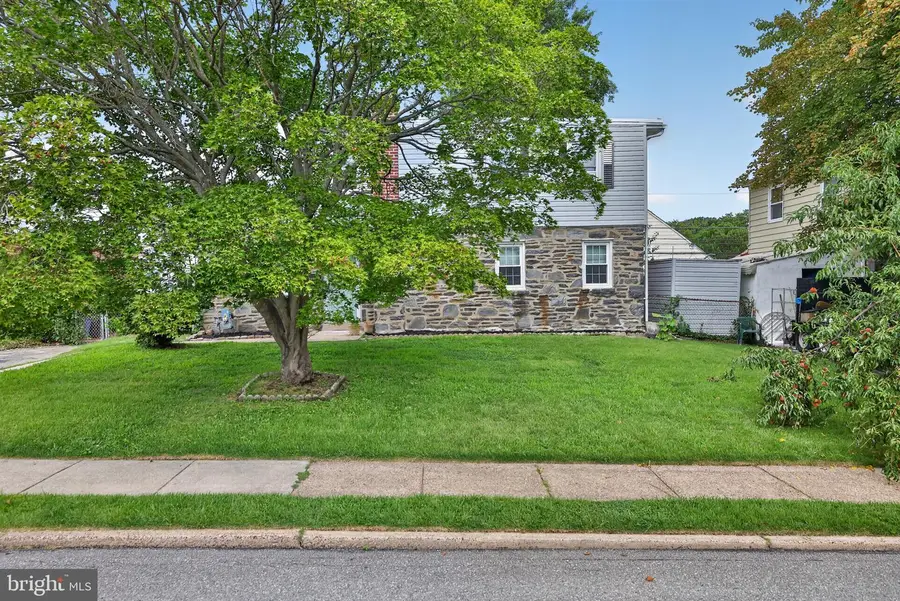 745 Laurel Ave, Aldan, PA 19018 - #2