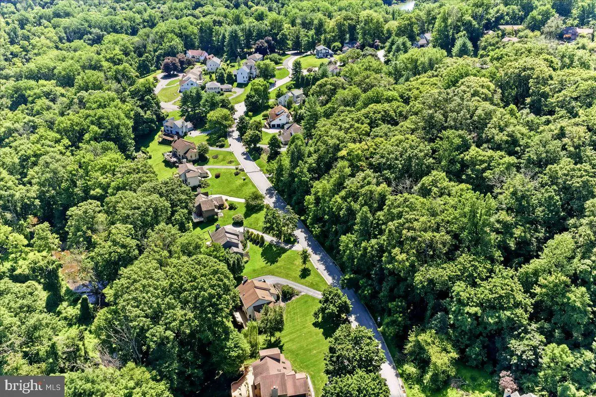 39 Charter Oak Dr, Newtown Square, PA 19073 - #1