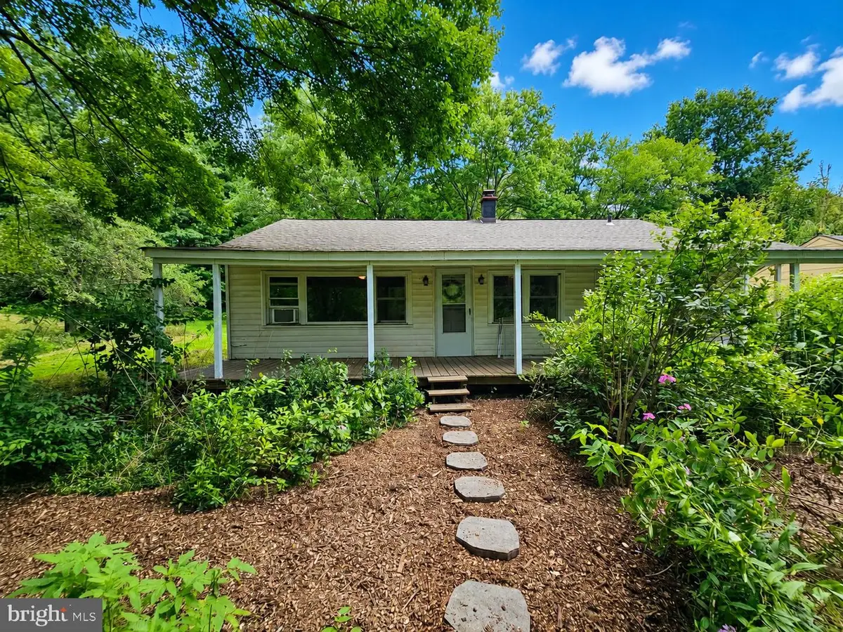 91 Brandywine St, Chadds Ford, PA 19317 - #1
