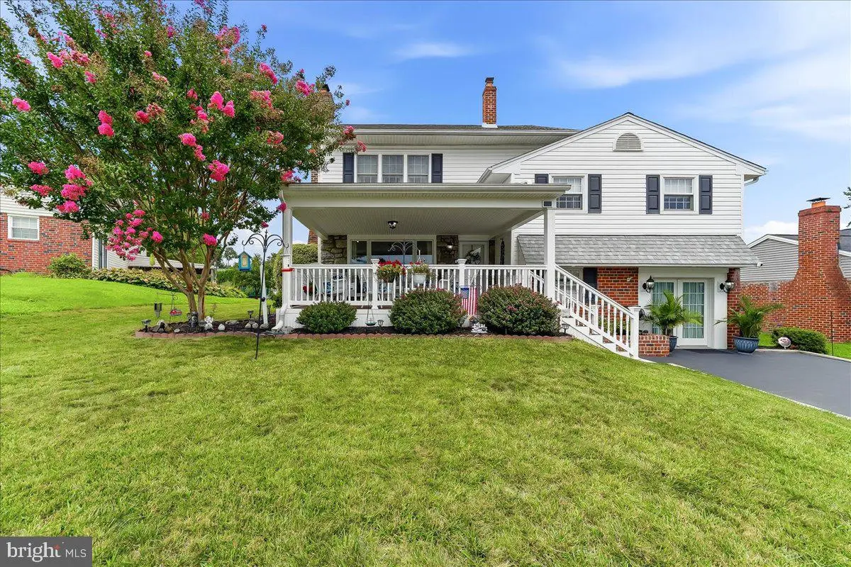 320 Columbia Pl, Broomall, PA 19008 - #1