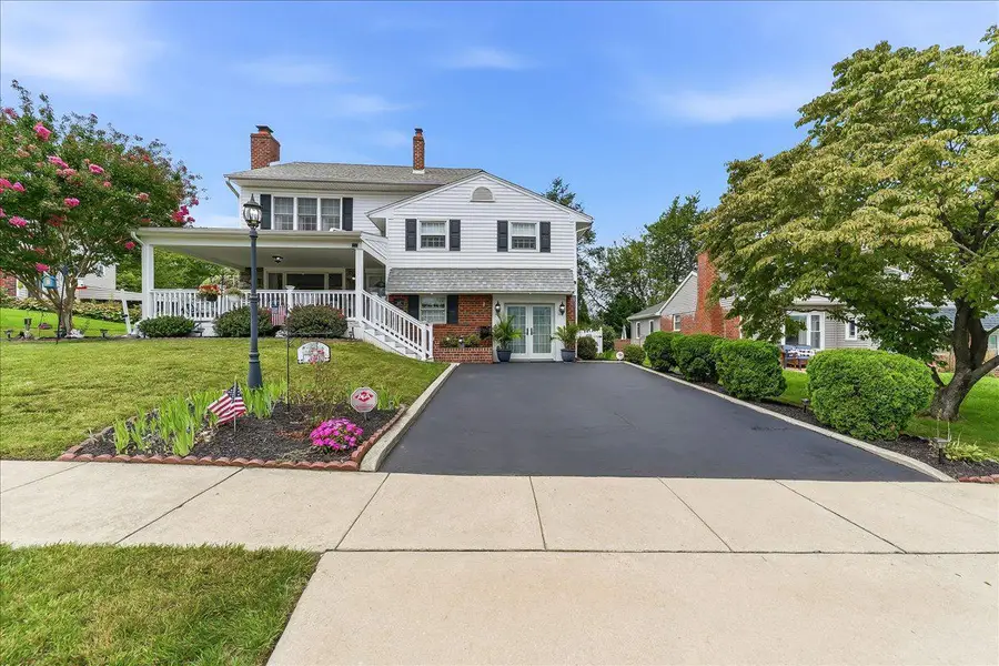 320 Columbia Pl, Broomall, PA 19008 - #2