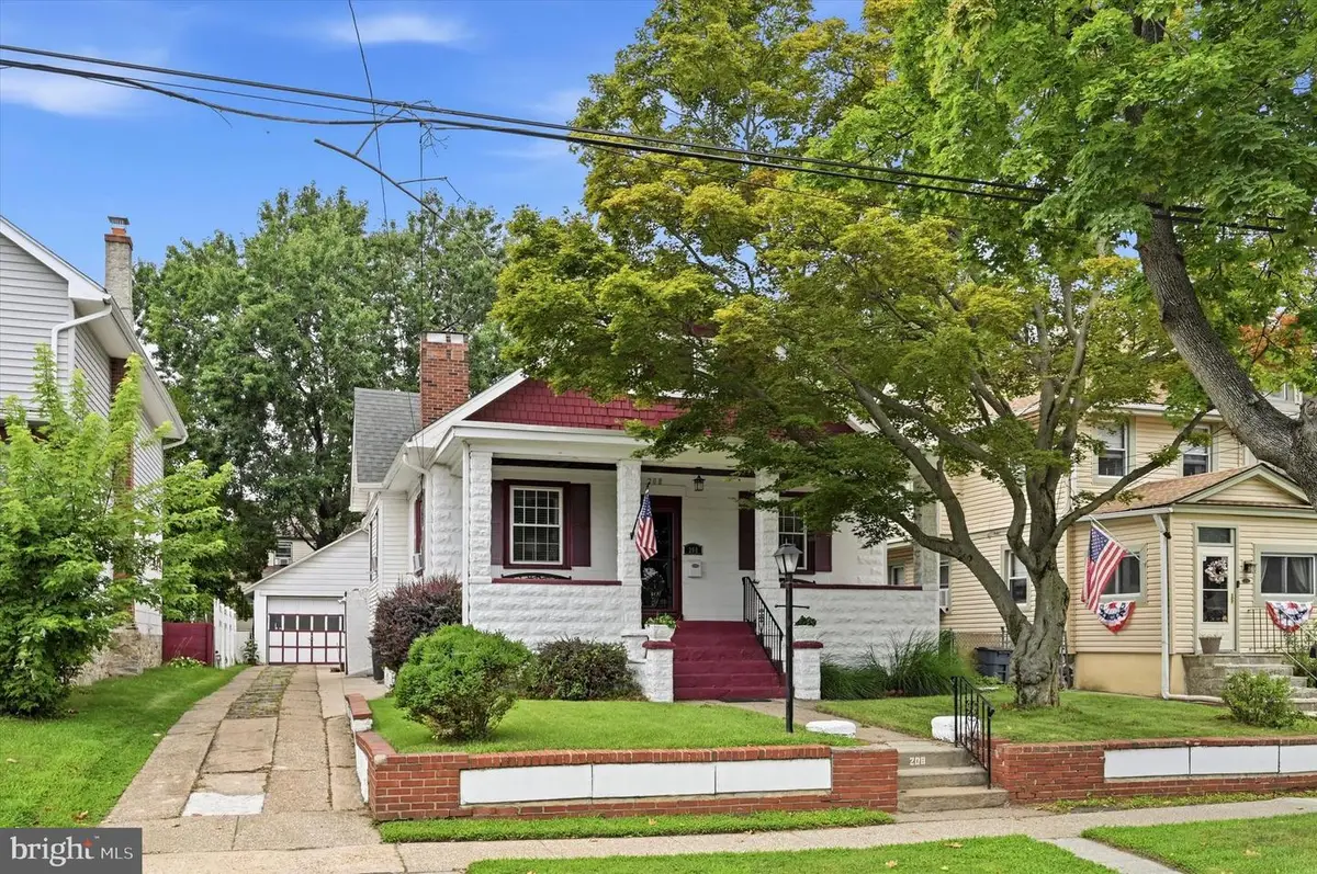 208 Penn Blvd, Lansdowne, PA 19050 - #1