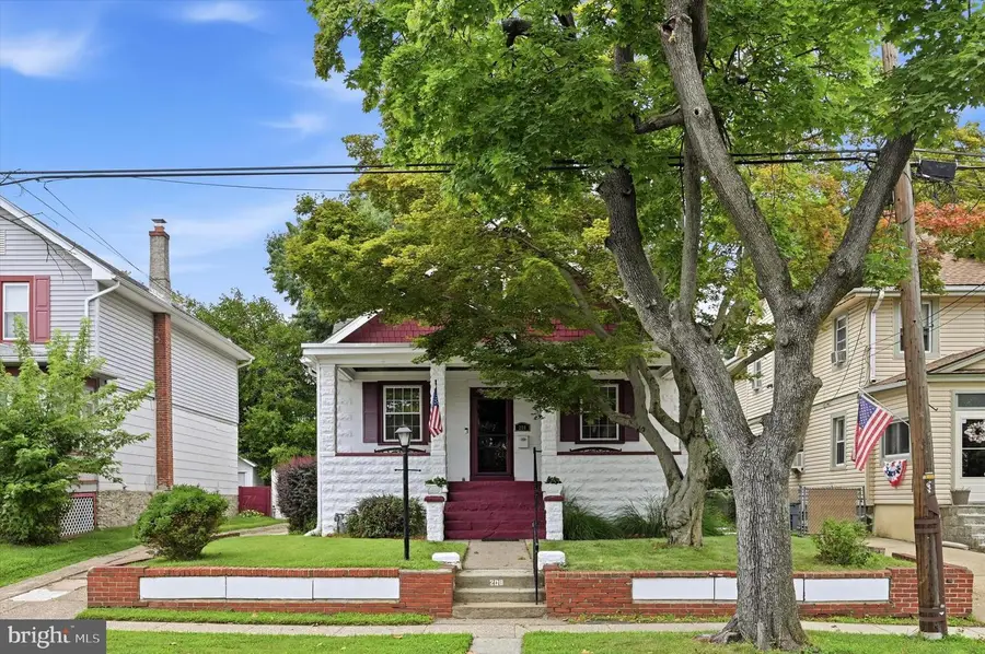 208 Penn Blvd, Lansdowne, PA 19050 - #2
