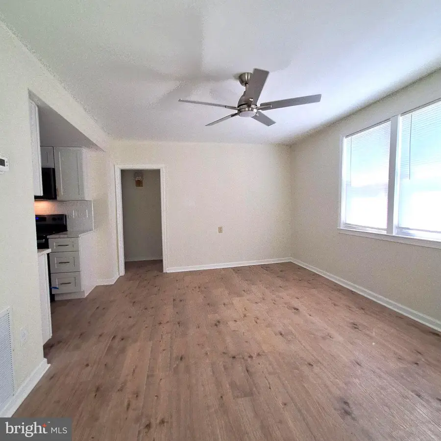 706 Lansing Ct, Wallingford, PA 19086 - #2