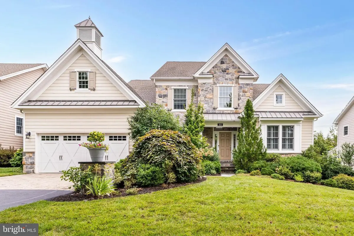 303 Park Hill Ln, Newtown Square, PA 19073 - #1