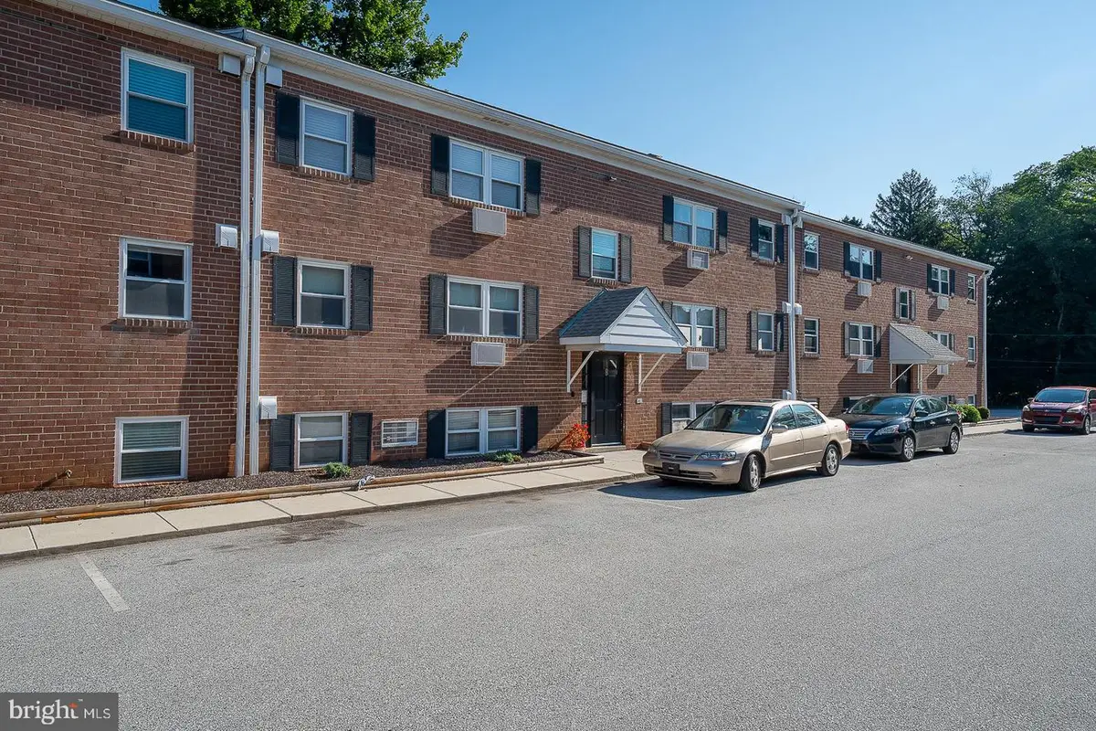 1 Radnor Dr #b 4, Newtown Square, PA 19073 - #1
