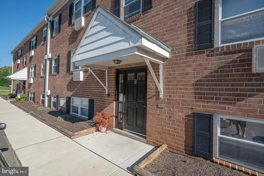 1 Radnor Dr #b 4, Newtown Square, PA 19073 - #3