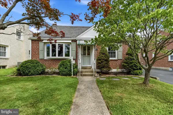 413 Lindsay St, RIDLEY PARK, PA 19078