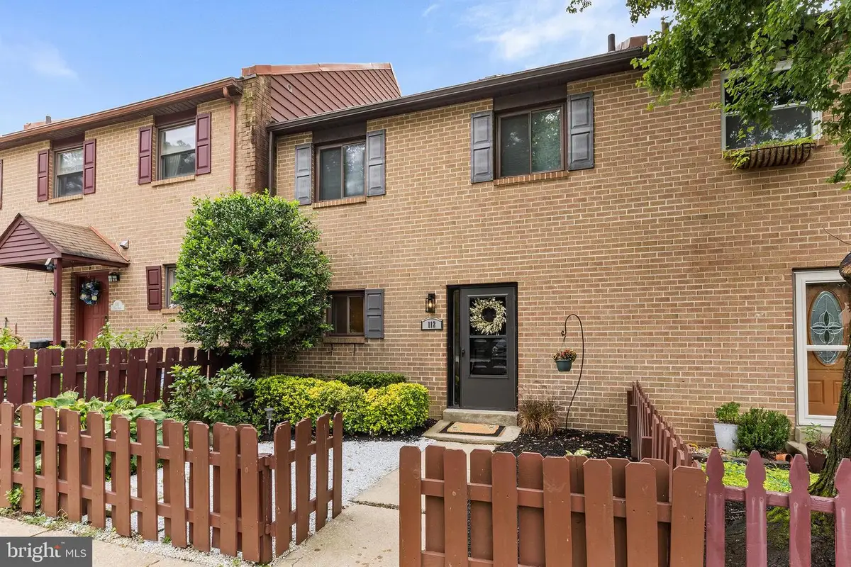 112 Eaton Dr, Wayne, PA 19087 - #1