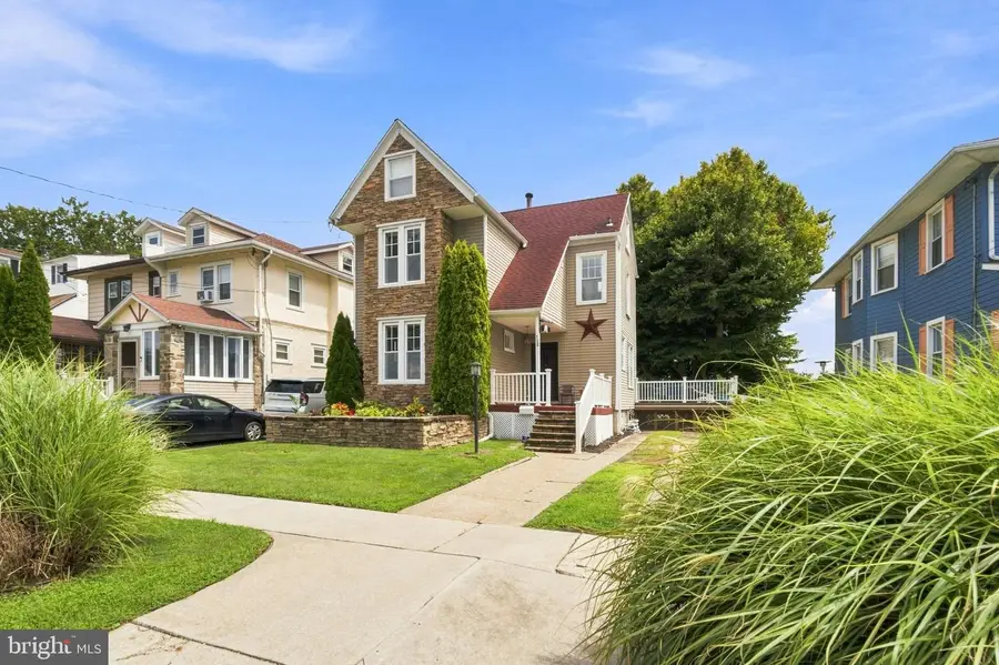 558 Mohawk Ave, Norwood, PA 19074 - #2