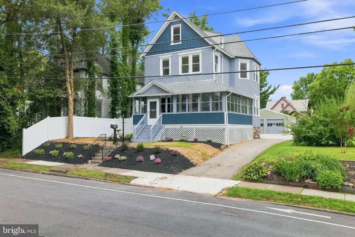 63 W Greenwood Ave, Lansdowne, PA 19050 - #1