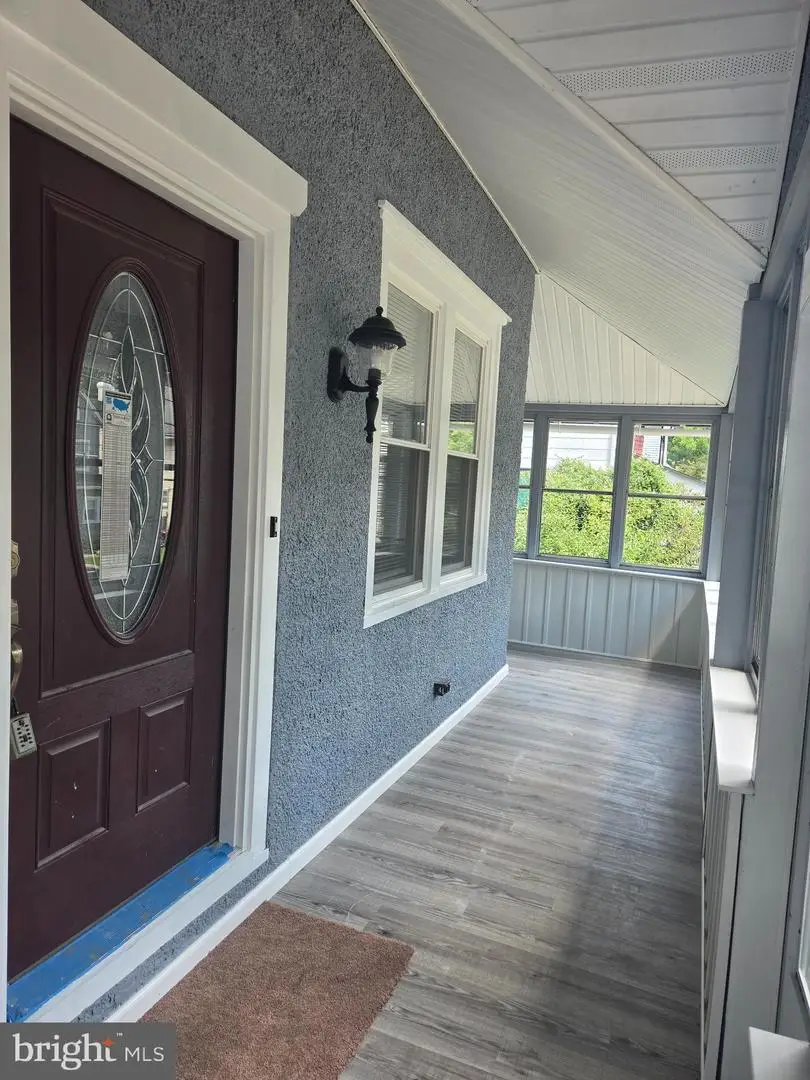 63 W Greenwood Ave, Lansdowne, PA 19050 - #3