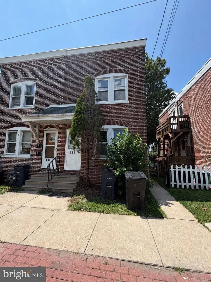 936 Simpson, Crum Lynne, PA 19022 - #1