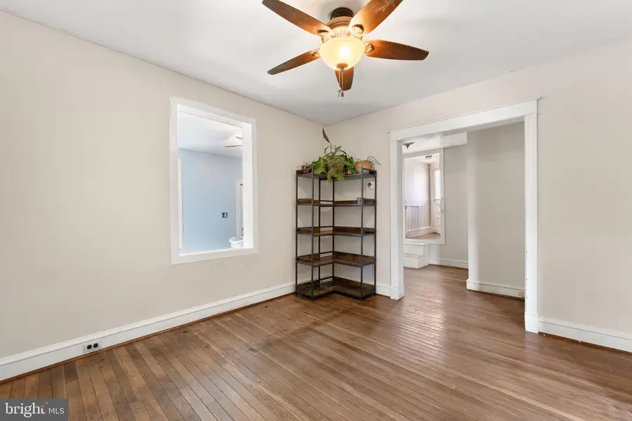 333 Oak Ave, Sharon Hill, PA 19079 - #3