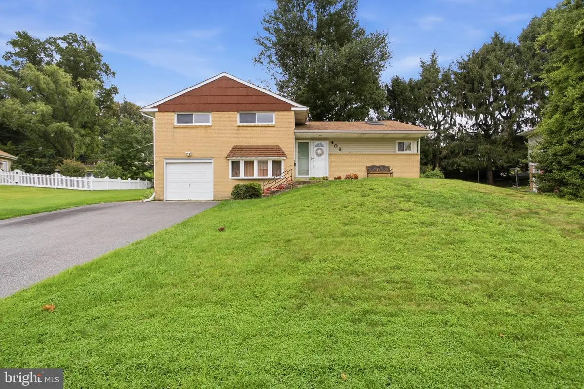 408 Foster Dr, Springfield, PA 19064 - #1