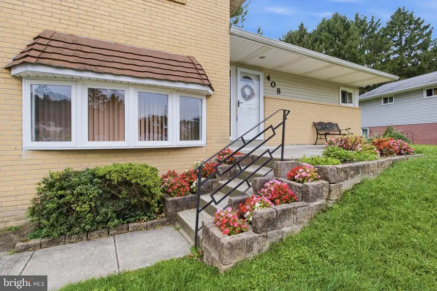408 Foster Dr, Springfield, PA 19064 - #2