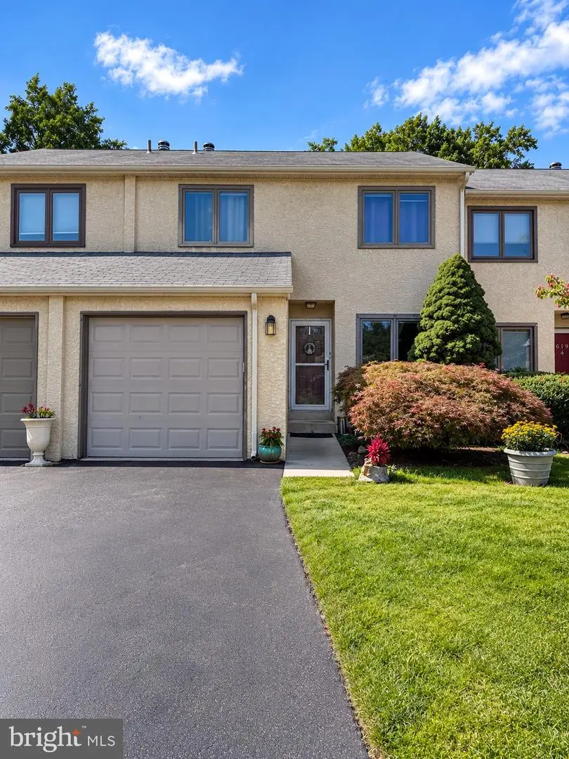 621 Hillcrest Ct, Media, PA 19063 - #1