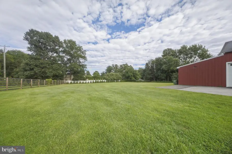 1137 Naamans Creek Rd, Garnet Valley, PA 19060 - #2