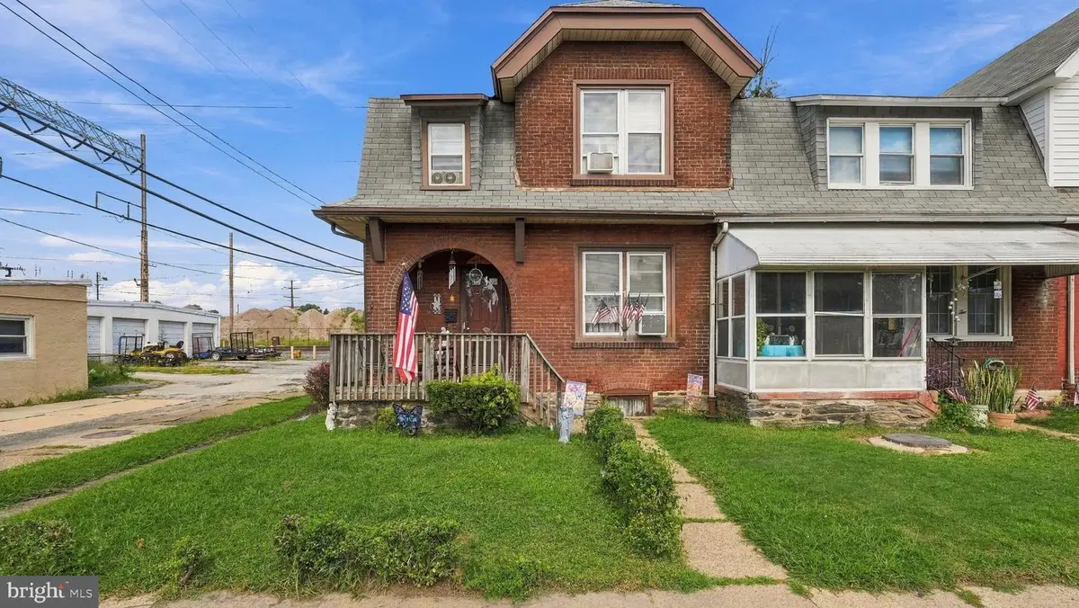 1 Chestnut St, Marcus Hook, PA 19061 - #1