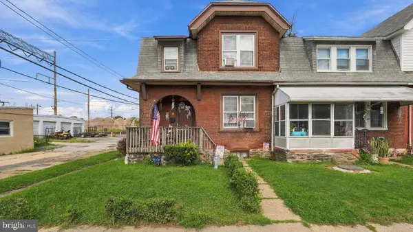 1 Chestnut St, MARCUS HOOK, PA 19061