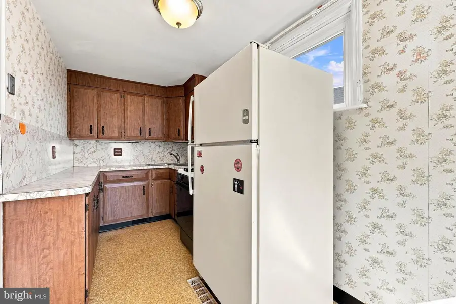 807 Hampshire Rd, Drexel Hill, PA 19026 - #2