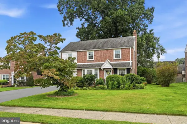 2404 Georgian Ln, BROOMALL, PA 19008