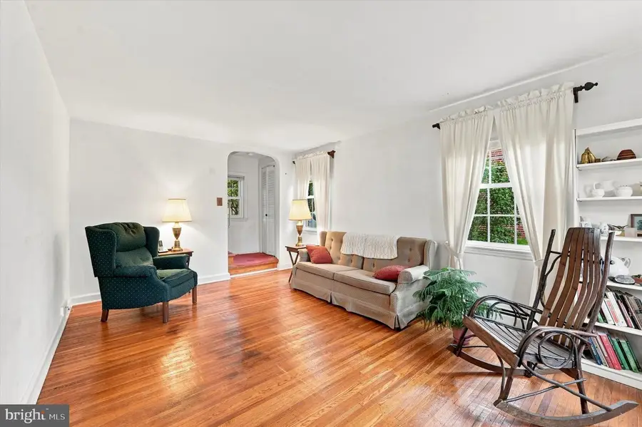 2404 Georgian Ln, Broomall, PA 19008 - #3