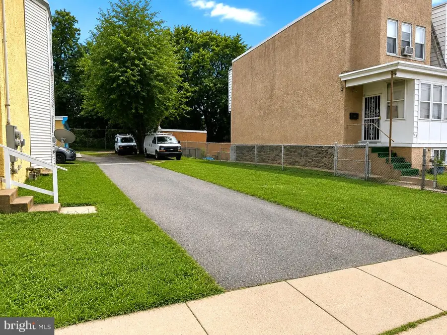 202 Greenway Ave, Darby, PA 19023 - #2