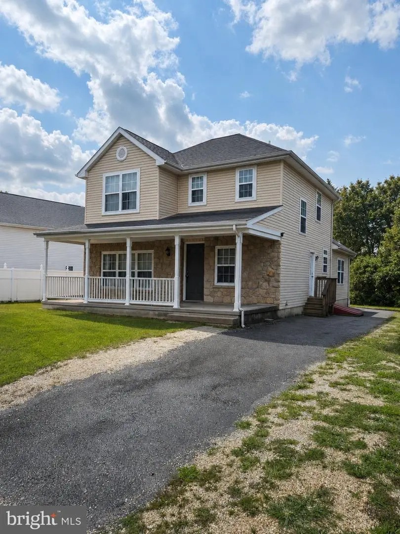 805 Milmont Ave, Swarthmore, PA 19081 - #1