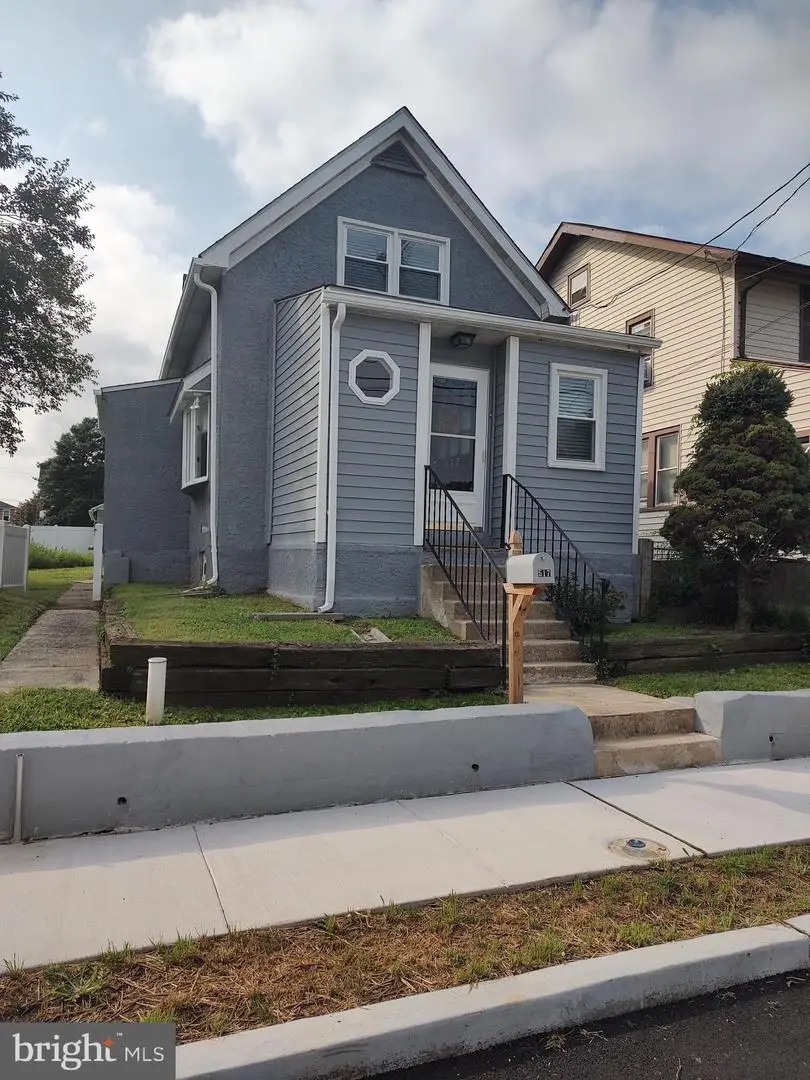 517 Johnson Ave, Upper Chichester, PA 19061 - #1