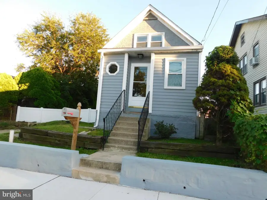 517 Johnson Ave, Upper Chichester, PA 19061 - #2