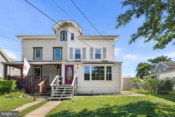 6 Convent Rd, ASTON, PA 19014