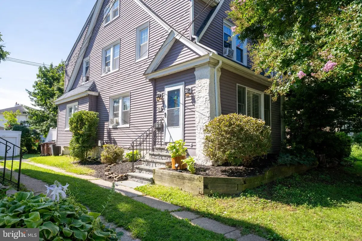 92 W Plumstead Ave, Lansdowne, PA 19050 - #1