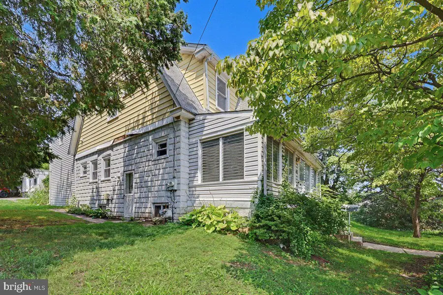 2470 Dutton Mill Rd, Aston, PA 19014 - #2