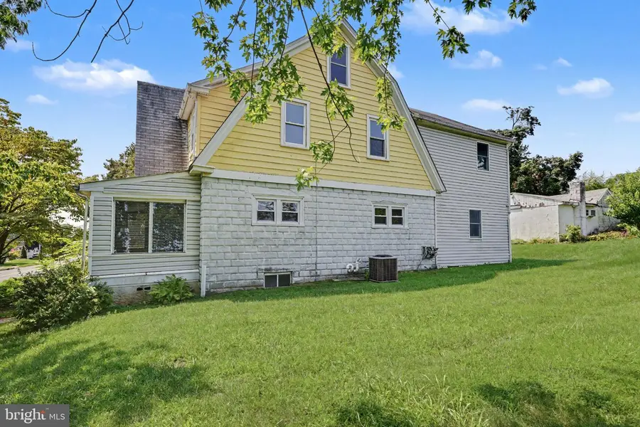 2470 Dutton Mill Rd, Aston, PA 19014 - #3